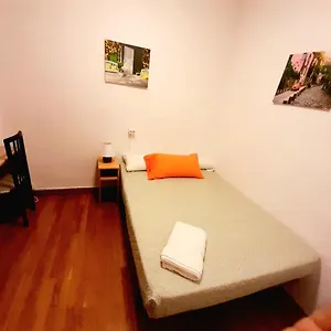https://apt-habitacion-centrica-en.biarritzhotels.info